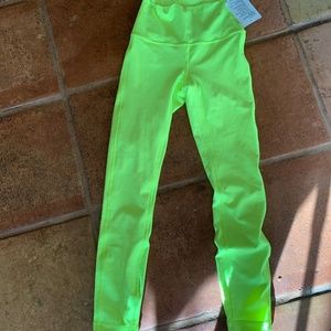 New With Tag, lululemon wunder under